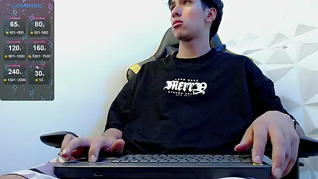 Snapshot of Jake_tripp chatting on 14, 1, 2025 Jake tripp online show from 14, 1, 2025