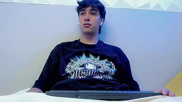 Snapshot of Jake_tripp chatting on 2, 10, 2025 Jake tripp online show from 2, 10, 2025