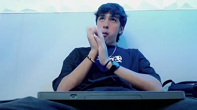 Snapshot of Jake_tripp chatting on 23, 10, 2025 Jake tripp online show from 23, 10, 2025