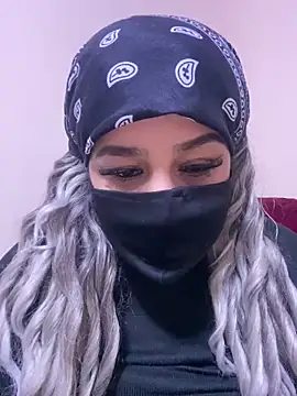 Snapshot of mari_layali chatting on 14, 12, 2024 mari layali online show from 14, 12, 2024