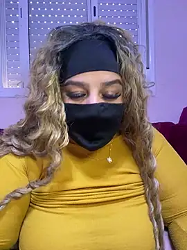 Snapshot of mari_layali chatting on 23, 12, 2024 mari layali online show from 23, 12, 2024