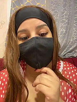 Snapshot of mari_layali chatting on 13, 9, 2025 mari layali online show from 13, 9, 2025