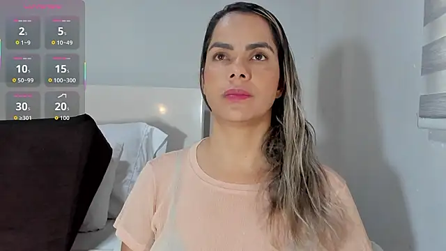 ClaraMariaMon online show from 8, 2, 2026