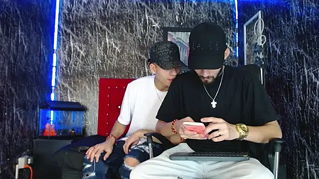 Snapshot of Brutal_Sex_Fucking chatting on 9, 12, 2024 Brutal Sex Fucking online show from 9, 12, 2024