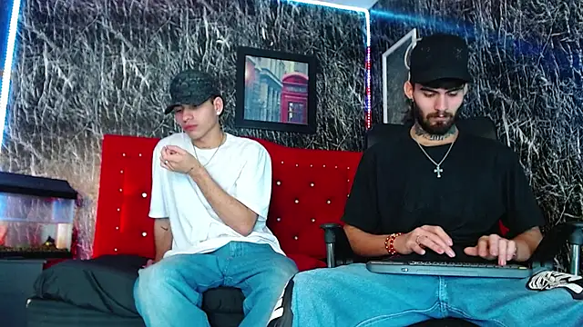 Snapshot of Brutal_Sex_Fucking chatting on 31, 12, 2024 Brutal Sex Fucking online show from 31, 12, 2024