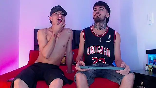 Snapshot of Brutal_Sex_Fucking chatting on 25, 1, 2025 Brutal Sex Fucking online show from 25, 1, 2025