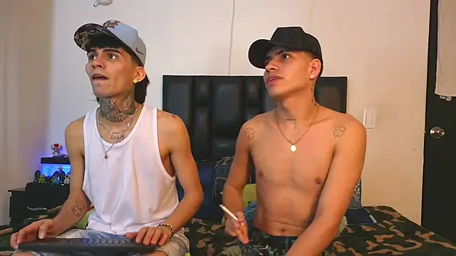 Snapshot of Brutal_Sex_Fucking chatting on 15, 9, 2025 Brutal Sex Fucking online show from 15, 9, 2025
