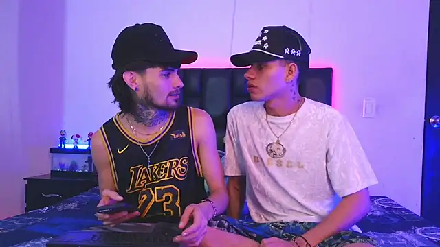 Snapshot of Brutal_Sex_Fucking chatting on 14, 10, 2025 Brutal Sex Fucking online show from 14, 10, 2025