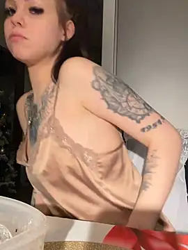 Snapshot of Highschoolpussy chatting on 19, 1, 2025 Highschoolpussy online show from 19, 1, 2025