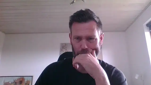 Snapshot of Gotta1 chatting on 11, 3, 2025 Gotta1 online show from 11, 3, 2025