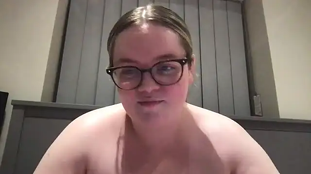 honeyyy24 online show from 26, 5, 2026
