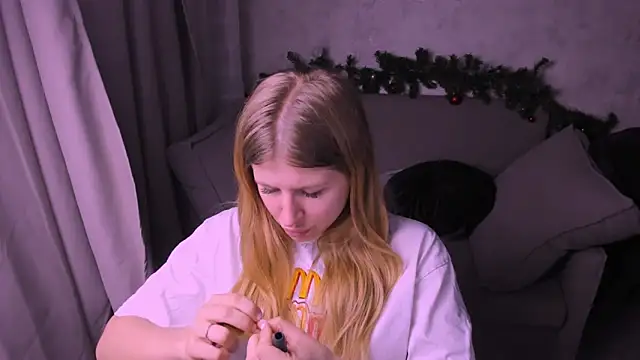 Snapshot of kirraa_ chatting on 27, 12, 2024 kirraa  online show from 27, 12, 2024