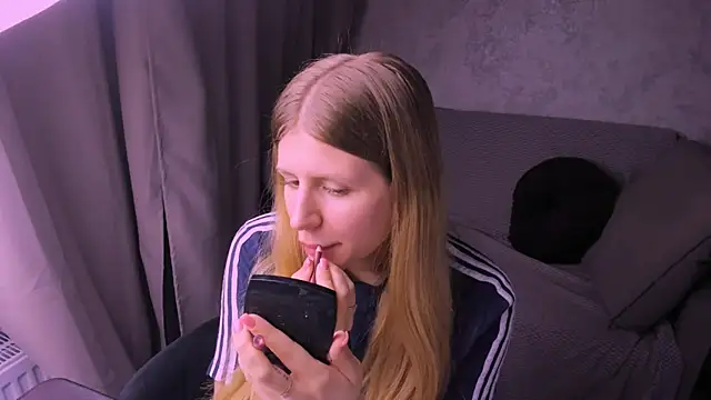 Snapshot of kirraa_ chatting on 9, 3, 2025 kirraa  online show from 9, 3, 2025