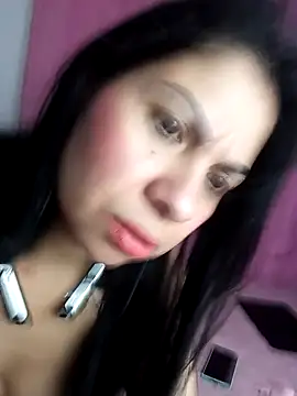 Snapshot of saralunabella chatting on 11, 12, 2024 saralunabella online show from 11, 12, 2024