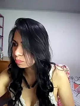 Snapshot of saralunabella chatting on 2, 2, 2025 saralunabella online show from 2, 2, 2025