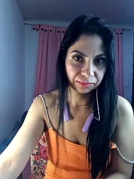 Snapshot of saralunabella chatting on 15, 2, 2025 saralunabella online show from 15, 2, 2025