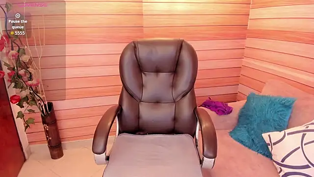 marien thomson  online show from 28, 9, 2025