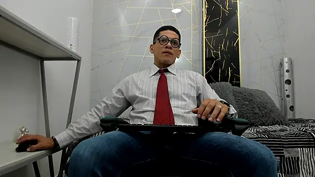 Snapshot of Steven_x94 chatting on 25, 9, 2025 Steven x94 online show from 25, 9, 2025