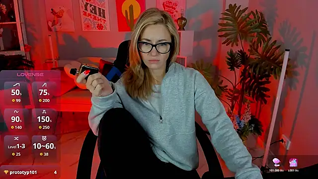 LadyIzabel online show from 3, 12, 2025