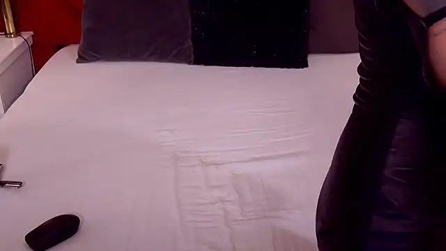 MinnieDrew online show from 22, 1, 2025