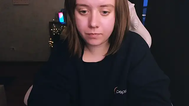 June shy0 online show from 26, 12, 2024