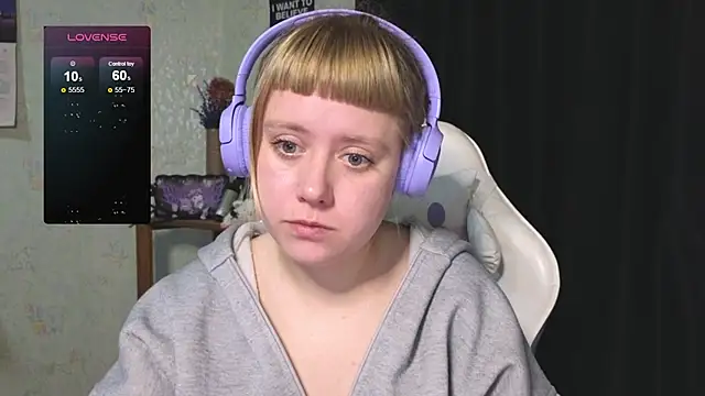 June shy0 online show from 29, 9, 2025