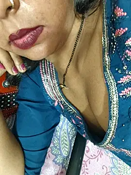 Snapshot of Sharmila-Singh chatting on 8, 7, 2026 Sharmila-Singh online show from 8, 7, 2026