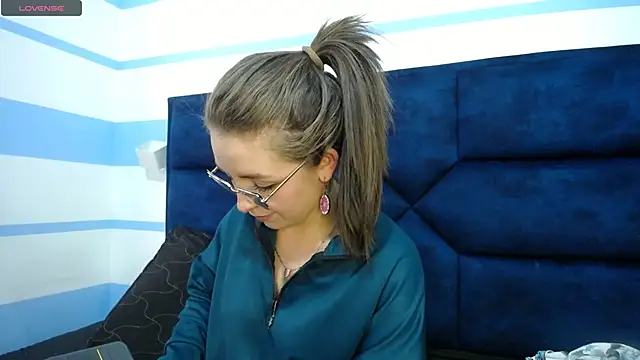 Snapshot of _isaabellaa chatting on 9, 1, 2025 isaabellaa online show from 9, 1, 2025