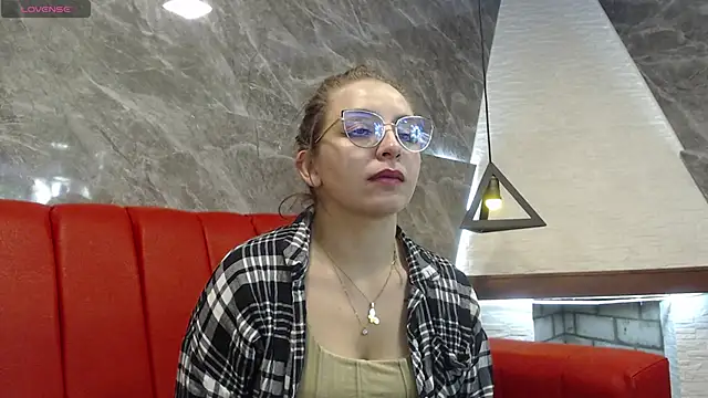 Snapshot of _isaabellaa chatting on 7, 3, 2025 isaabellaa online show from 7, 3, 2025