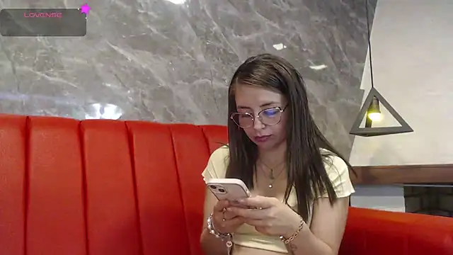 Snapshot of _isaabellaa chatting on 15, 3, 2025 isaabellaa online show from 15, 3, 2025