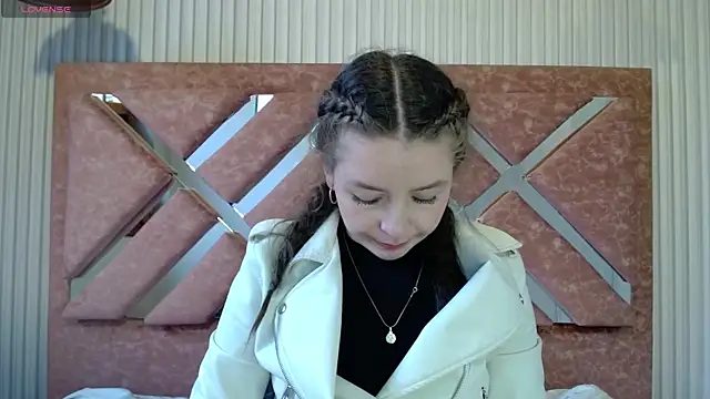  isaabellaa online show from 9, 4, 2026