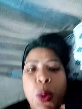 Snapshot of Queen_suman chatting on 2, 12, 2024 Queen suman online show from 2, 12, 2024