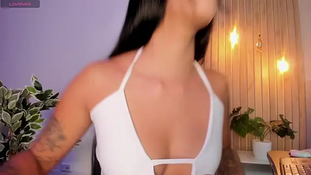 AriRobert  online show from 10, 10, 2025