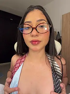Sweetnaughtygirl  online show from 31, 5, 2026