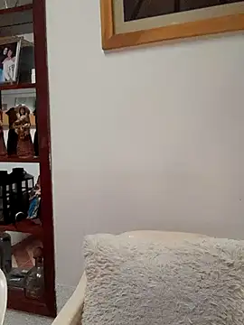 Snapshot of skayhot_ chatting on 20, 10, 2025 skayhot online show from 20, 10, 2025