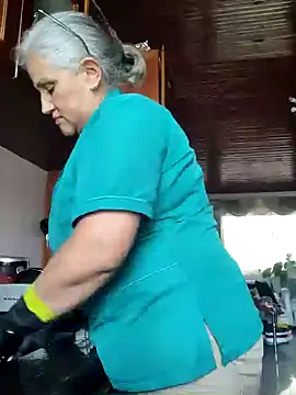 Edged Hot69 online show from 4, 12, 2024