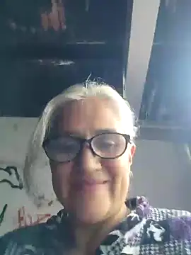 Edged Hot69 online show from 18, 12, 2024