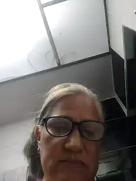 Edged Hot69 online show from 23, 12, 2024