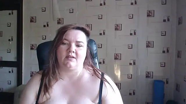 Snapshot of TasyaBigTTs chatting on 25, 5, 2026 TasyaBigTTs online show from 25, 5, 2026
