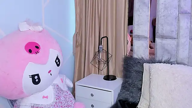 Snapshot of karol_noa chatting on 12, 9, 2025 karol noa online show from 12, 9, 2025