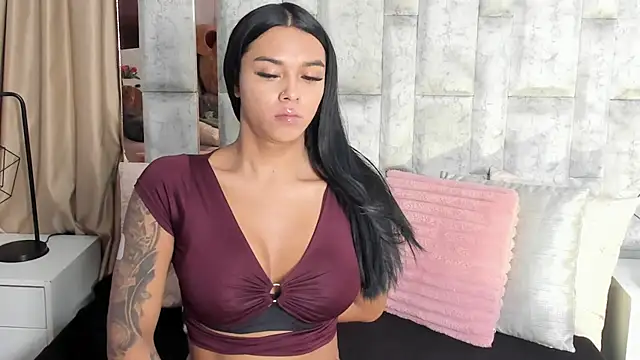 Snapshot of karol_noa chatting on 2, 10, 2025 karol noa online show from 2, 10, 2025