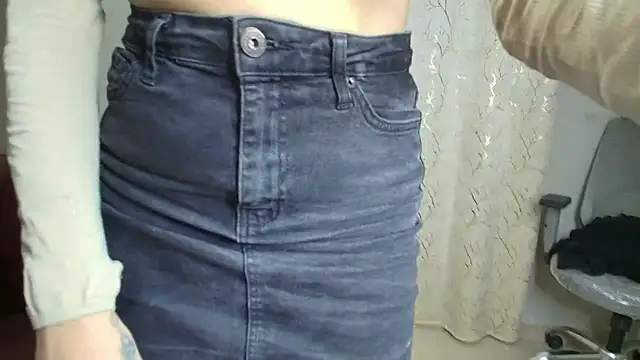 Snapshot of nayra_malhotra chatting on 16, 2, 2026 nayra malhotra online show from 16, 2, 2026