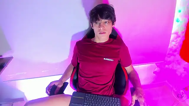 LilOwen  online show from 12, 1, 2026