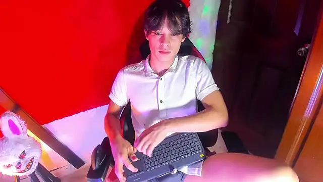 LilOwen  online show from 1, 2, 2026