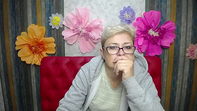 EmiliaGree online show from 5, 12, 2025