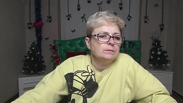 EmiliaGree online show from 15, 12, 2025