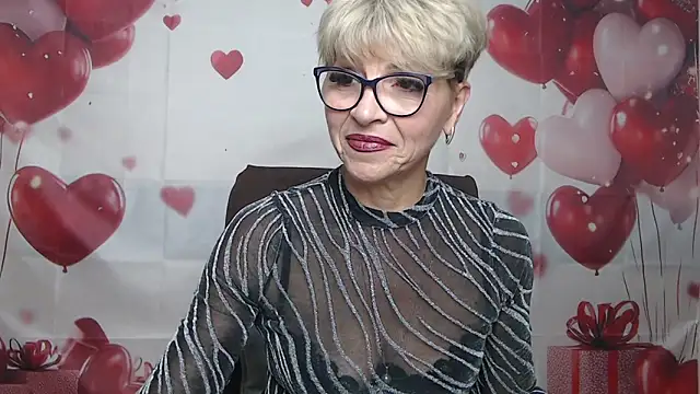 Snapshot of EllaBonito chatting on 4, 5, 2026 EllaBonito online show from 4, 5, 2026