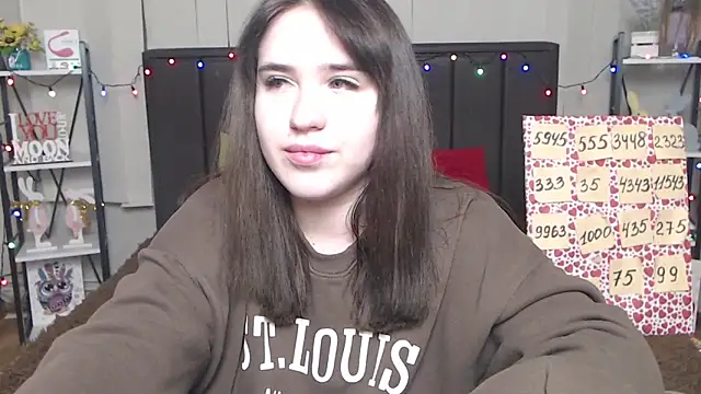 LauraHlot online show from 2, 2, 2025