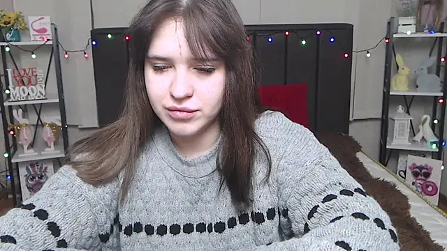 LauraHlot online show from 10, 2, 2025