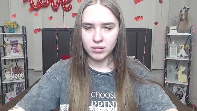 LauraHlot online show from 15, 5, 2026